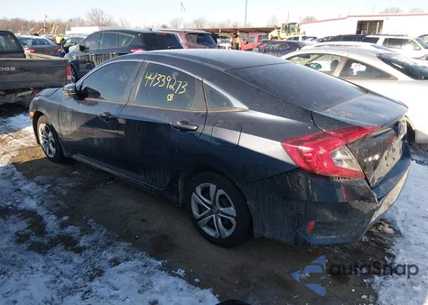 2018 Honda Civic Lx z USA, uszkodzony, nr VIN 19XFC2F5XJE024248